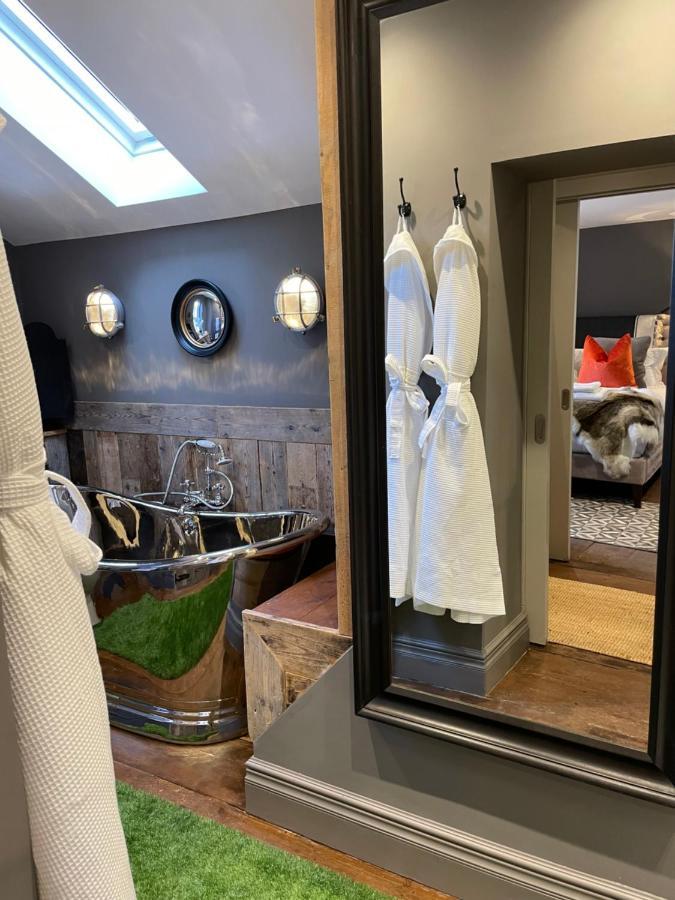 Appartamento The Cocktail Lounge At Cheshire Boutique Bathhouse Nantwich Esterno foto