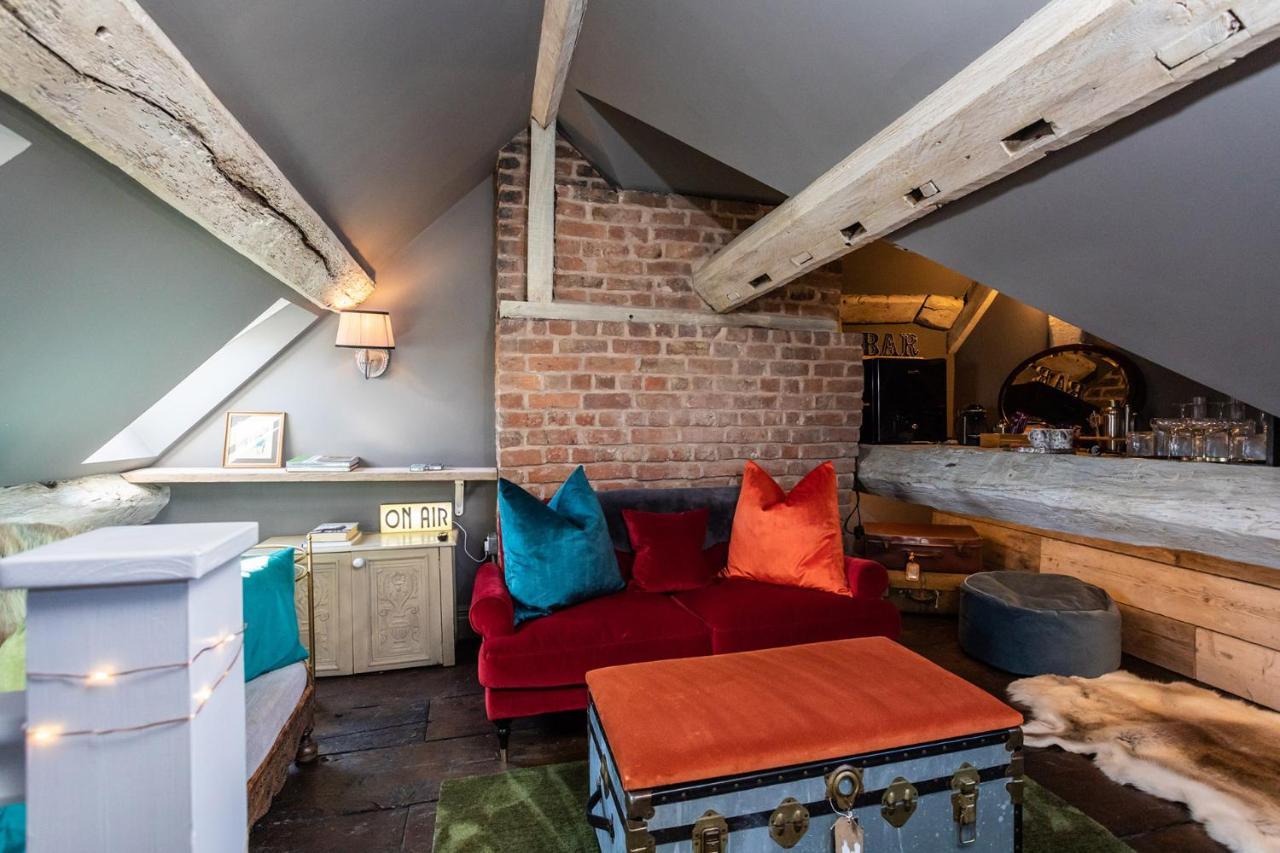 Appartamento The Cocktail Lounge At Cheshire Boutique Bathhouse Nantwich Esterno foto