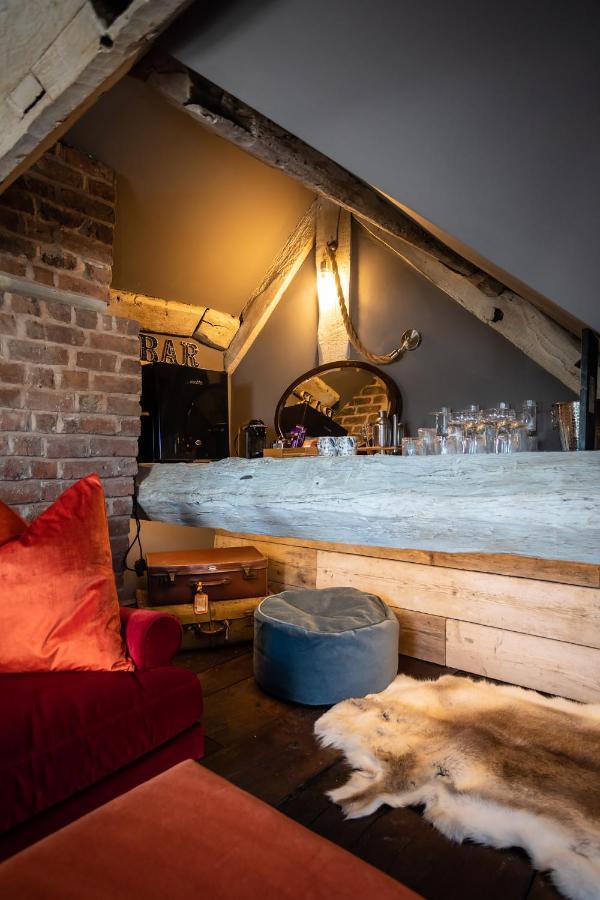 Appartamento The Cocktail Lounge At Cheshire Boutique Bathhouse Nantwich Esterno foto