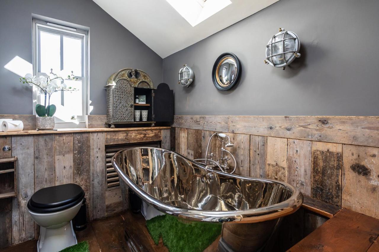 Appartamento The Cocktail Lounge At Cheshire Boutique Bathhouse Nantwich Esterno foto